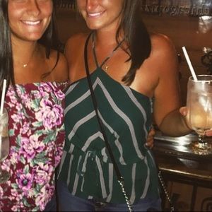 Green stripe going out top